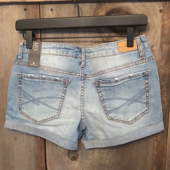 Aeropostale Light Blue Wash Midi Jean Shorts Size 4 - Picture 3 of 15